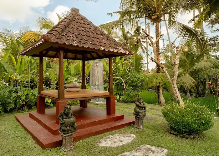 Keraman Lodge